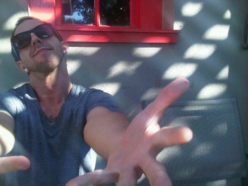 DANCEtoIT's profile picture. 