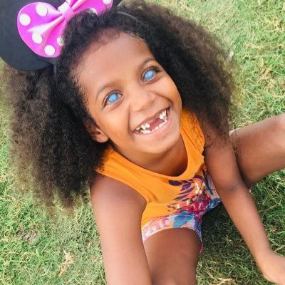 cantinho_ananda's profile picture. Ananda é deficiente visual e ama gravar videos, acompanhe!