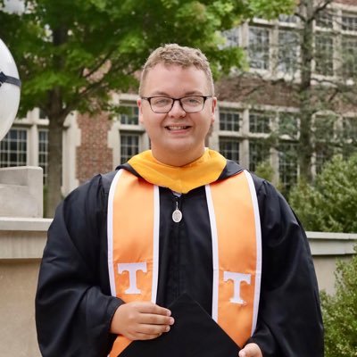 📚 University of Tennessee Knoxville Alum •••••••••🎓 Middle Tennessee State University Alum ••••••••📸@brandon_casteel