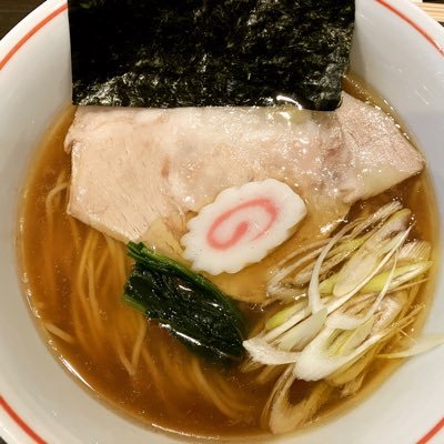 麺屋しんしん(西宮、神戸住吉、長田)→J.B GAIA(神戸住吉) →東京麺人(代々木)→豚一頭清湯麺。無添加素材にこだわった身体に優しい、かつ本格派なラーメンをご提供します。