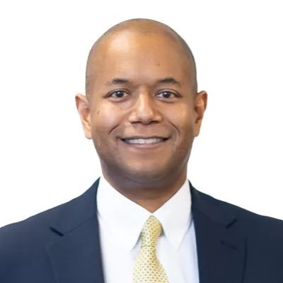 A family law attorney. NYU alum. Georgia State University Law grad. Yankees, Giants & Knicks fan.