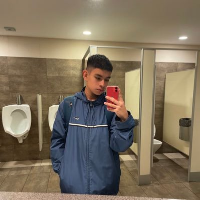 santugomez_'s profile picture. 