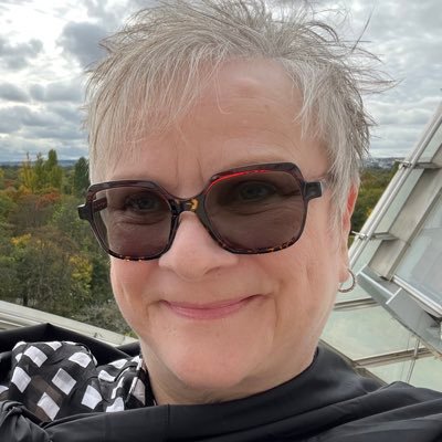 Alisa R White Profile