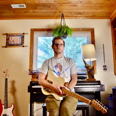 Hey! The new single, Playlists, is out on all the streamers. More active over here: https://t.co/lcbEgoWJu3