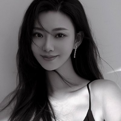 guanyinqueen's profile picture.