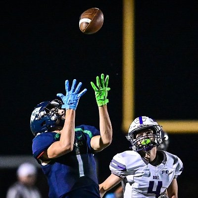 Montana Tech ⚒️ Glacier Highschool 24 || 6’3 195 || 🏈 WR || 🏀 || Kastelitzcohen@gmail.com 406-407-1261