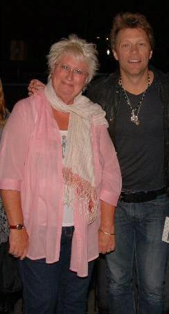 flutes's profile picture. Not Old ... but getting there !