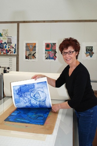My lifelong passion is making art - painting, printmaking, collages and photography. I am open to invitations to exhibit my work.