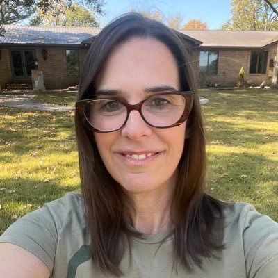 Blogger
Kara Paquin Merideth
USAF (Ret) Intel 🐥
Hardcore Romance Reader
Beta reader/ARC Reviewer
Nerd
Mom to 11
Lover of 📚and☕️
Wannabe lady farmer 🦚