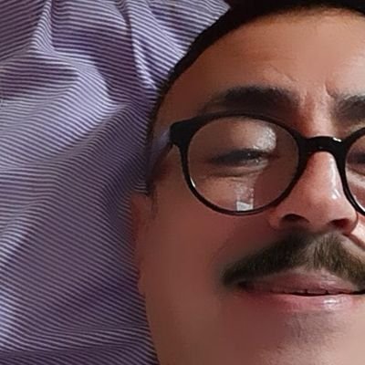Fotos o videos caseros.
Soy de la generación '68
Me gustan los desnudos masculinos.