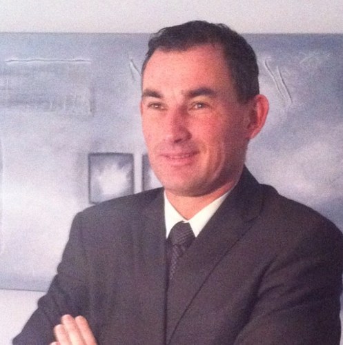 Rschmiedt's profile picture. Social-Media-Experte. Wie baue ich ein grosses Netzwerk auf und nutze es für neue Kunden und Mitarbeiter.