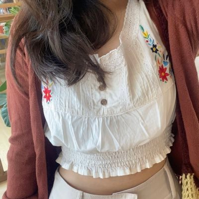 6thapr's profile picture. 