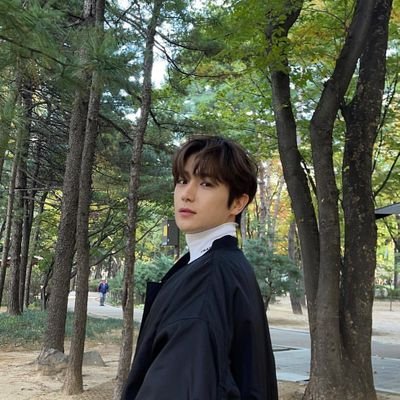 ( 🔞𝐑𝐏 / 𝐩𝐞𝐧𝐧𝐞𝐝 𝐛𝐲 𝐚 𝐟𝐚𝐧 ) a boy who looks cold outside but warm inside, Lee Hyunjae from 𝑻𝑯𝑬 𝑩𝑶𝒀𝒁. 1997's kid || Strictly non-dating.