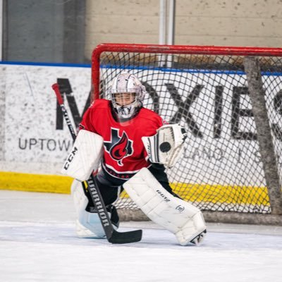 DFW hockey parent moonlighting as a sports photographer