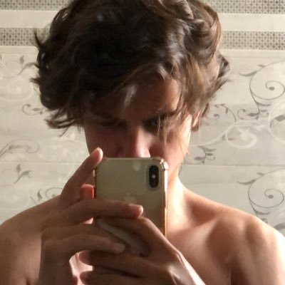 certifiedhitmkr's profile picture. mera tou roz ka hai