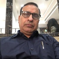 Girdhar Ji (@srndr_kmr) 's Twitter Profile