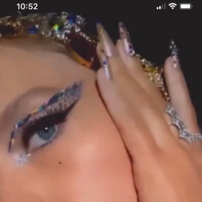 CMDSHIMMER's profile picture. It’s me, hi. 👋🌌✨