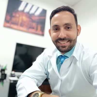 Médico Especialista en Nefrología. 
Director Hospital Dr. Antonio Luaces Iraola, @hospital_ali de Ciego de Ávila.
Diputado a la @AsambleaCuba 🇨🇺