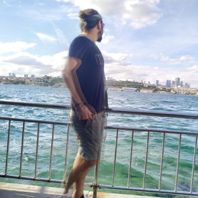 BayJiwSh's profile picture. Finansal özgürlük yolunda bir takım yatırımlar 🤫 #bist #bes #fon #altın #coin #Galatasaray💛❤️