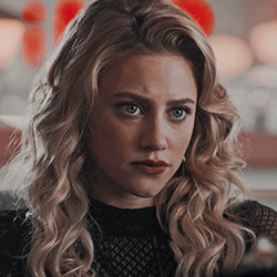 OFTHEWlLDFIRE's profile picture. 𝕝𝕚𝕓𝕣𝕒𝕣𝕚𝕖𝕤 𝕨𝕖𝕣𝕖 𝕗𝕦𝕝𝕝 𝕠𝕗 𝕚𝕕𝕖𝕒𝕤--𝕡𝕖𝕣𝕙𝕒𝕡𝕤 𝕥𝕙𝕖 𝕞𝕠𝕤𝕥 𝕕𝕒𝕟𝕘𝕖𝕣𝕠𝕦𝕤 𝕒𝕟𝕕 𝕡𝕠𝕨𝕖𝕣𝕗𝕦𝕝 𝕠𝕗 𝕒𝕝𝕝 𝕨𝕖𝕒𝕡𝕠𝕟𝕤.