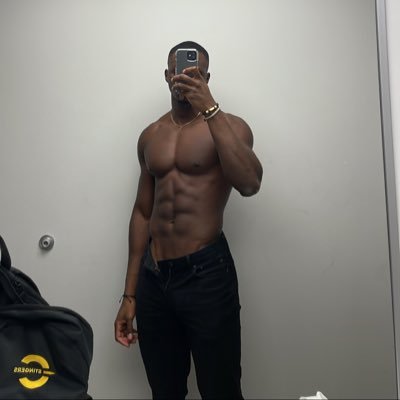 Gym content creator https://t.co/pVhHttClin