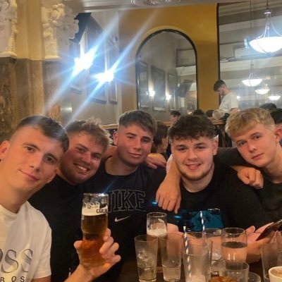 charliebirks02's profile picture. 