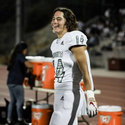 San Marcos High School // Hawaiian // 3.5 GPA // class of 25 // INSIDE LB, SS // 6’0 // 208 LBS // 4.65 40yd // 11.66 100m sonogninik@gmail.com // GOD FIRST✝️