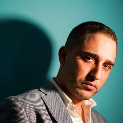 Sevillano, cofrade, fotografo de la ciudad más hermosa del mundo.
Community manager.
Web: https://t.co/DL59b9YlVp