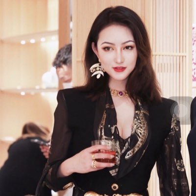 Bszzh1's profile picture. 