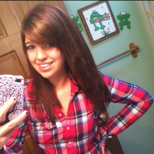 sarahmarieb929's profile picture. 