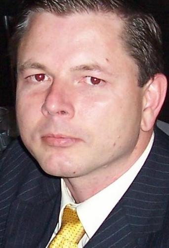 Eng. Consultor ,
Pesquisa e Desenvolvimento de novas tecnologias de acordo com necessidade do cliente.
Perícia técnica e elaboração de Laudo elétrica/telecom