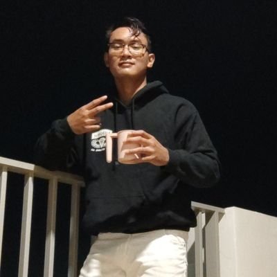 atiqfajar's profile picture. Im the only one. Because i have no twin.