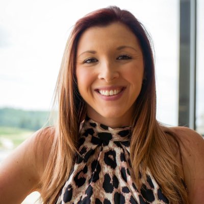 🐶 #DogMom | 👶🏻 #BoyMom | 🏁 @NHMS & @NASCARatCOTA Senior Communications Manager | 🍷 @LaBelleWineryNH Event Server/Bartender