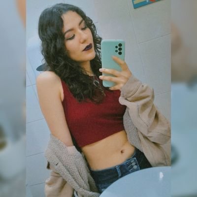 Estereotipo millennial. Introvert. CEO del autosabotaje y los sueños frustrados.