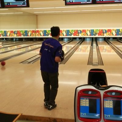 4Anakin4's profile picture. ボウリング大好き👍プロチャレ大好き🎉
アサヒスーパードライ大好き🍻板前ボウラーです。Quattroで投げてます👍尊敬するプロボウラー吉田真由美プロ中谷優子プロ🎳