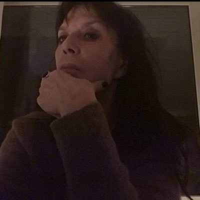 Feminist. Escort, 36-jarige eigen service, na 2000 vergund. Activist tbv emancipatie van #prostitutie sinds de 80's Recent o.m via SekswerkExpertise.Lid ESWA