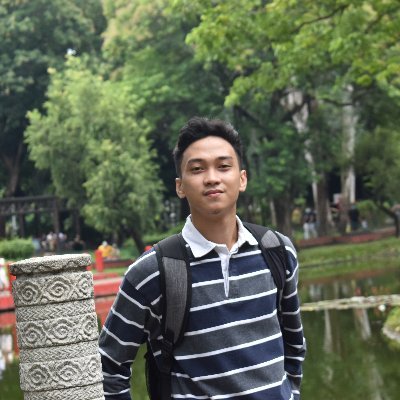 Child of God by grace. Servant of Jesus. Background: Biology. Interested in prehistoric life, philosophy, and theology.
