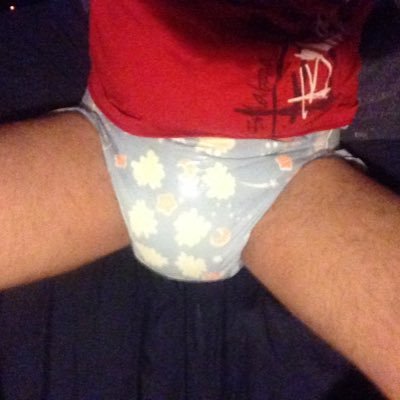 Abdl, more of a DL #DLlife open friendly guy with a crazy sense of humour. some say geeky but is that a bad thing?