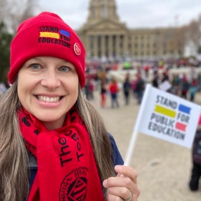 Math/Sci teacher, nature enthusiast, momma, cyclist, reader of all the books & thinker of happy thoughts. UofC alumni BHSc 2007, BEd 2009, MEd 2019 She/Her