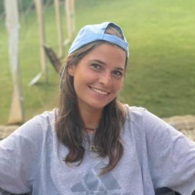 julietscham's profile picture. ESSEC Business School