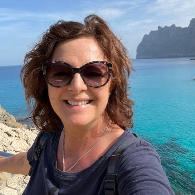 Wife, mum, gluten free foodie, baker, wine drinker, tweeter. Baking pics usually on Instagram jc_makes_and_bakes
