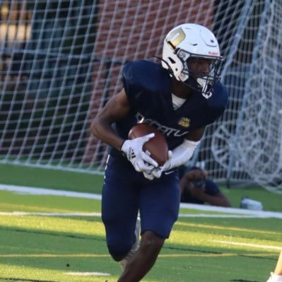 Decatur high school|5”8 | 145lbs |RB/CB|track:400m(49.81) 200m(22.04) Sophomore ATH