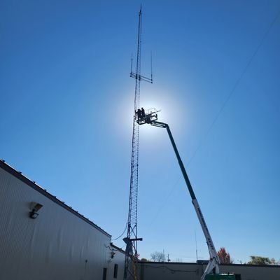 Extra class amateur (ham) radio operator, ARRL member, Skywarn spotter, Bear Bait Radio Club, podxs070 club #2516, GMRS WRQF539
