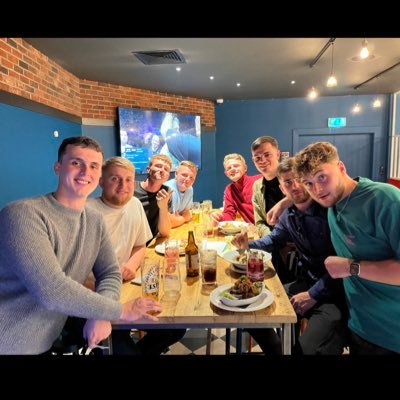 harryql98's profile picture. you’ll never walk alone ⭐️