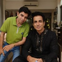 GUDDU Sood Charity Foundation (@guddu7304) 's Twitter Profile Photo GUDDU Sood Charity Foundation (@guddu7304) 's Twitter Profile Photo