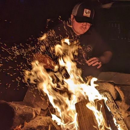 AustinJBR's profile picture. •'You literally run an OSHA gimmick account'
•'I lived with Austin for most of last year and he wasn't gross'
•'mr worldwide and mr wordwide'