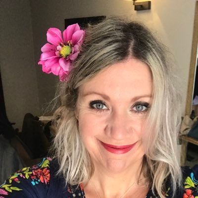 Founding Director @SalonCompassion. Healthcare educationalist, social scientist and author. Edinburgh Medical School and Nursing Studies. Tweets my own 🌻