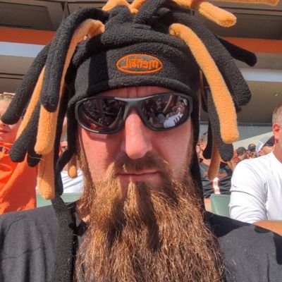 Expert on special needs cats 😸 @PIPetRescue | #WhoDey!!! | Animal advocate | Masters in Astrophysics | Nerd

Cofounder of Perfectly Imperfect Pet Rescue 🔗⬇