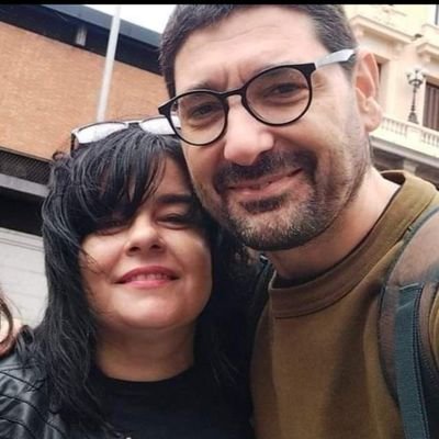 Cordobesa de los pies a la cabeza y madre de Marcos y Lucía, una preciosa niña con #autismo
Creadora de Proyecto Madres #YNoPasaNada miembro de @QuererlaCrearla