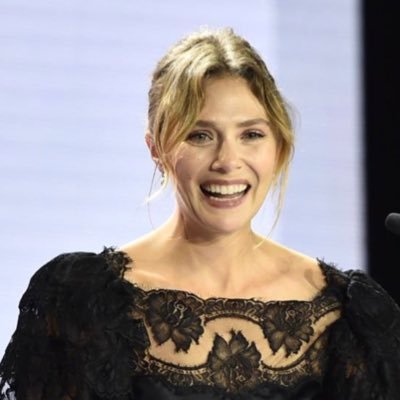 ohmyvillanelle's profile picture. mid 20's queer just trying to survive